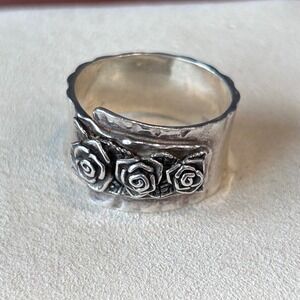 Paz Creations Israel 925 Sterling Silver Hammered Triple Rose Band Ring Size 11